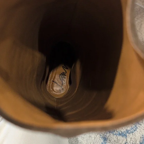 Vero Cuoio Textured Brown Heeled Boots - Picture 9 of 10